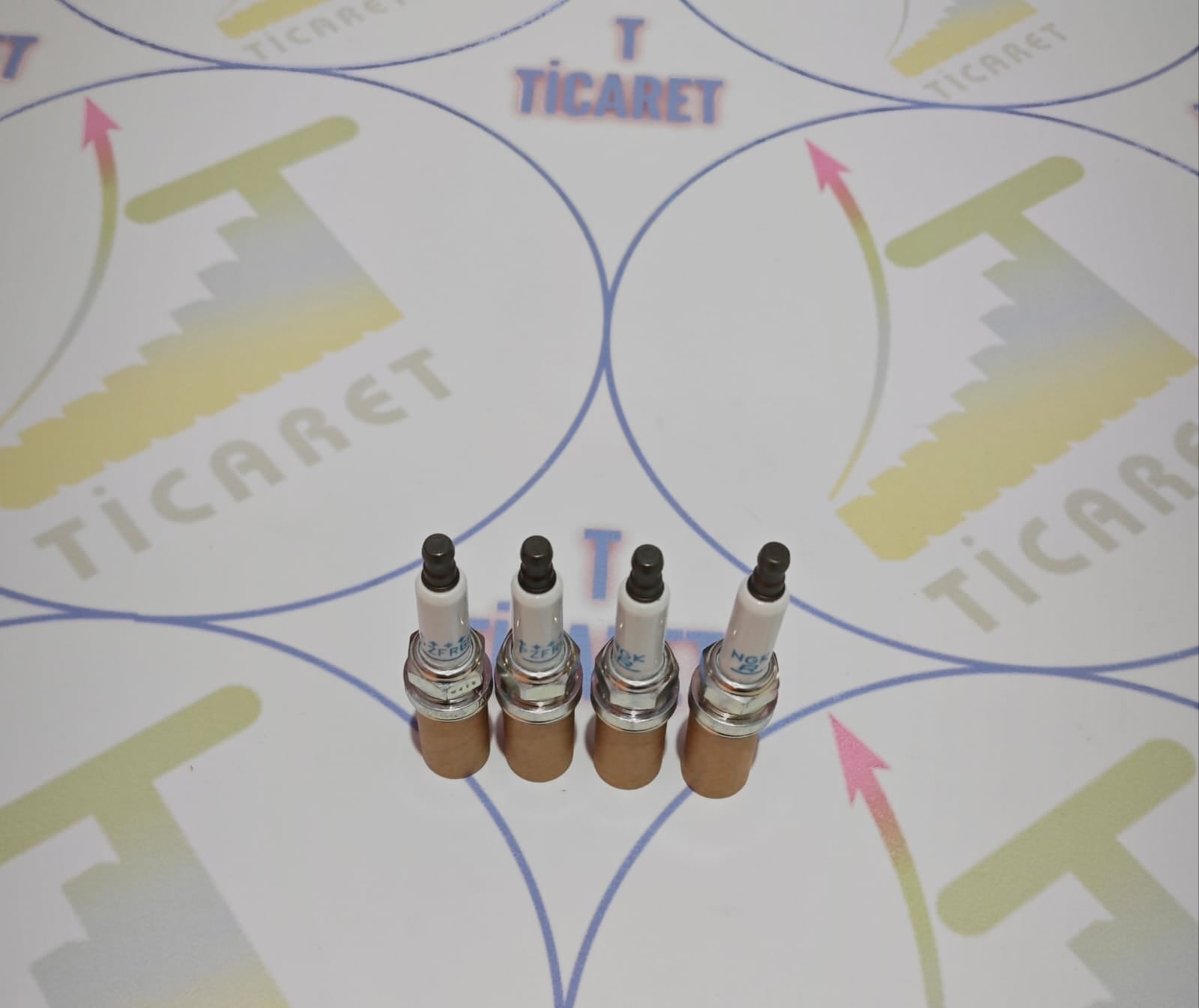 PZFR6R 5758 Seat Leon Ibıza , VW Golf V VI ,  1.4 TSI , 1.2 TSI Laser PLATINUM IRIDIUM Buji - 1 TAKIM - 4 ADET